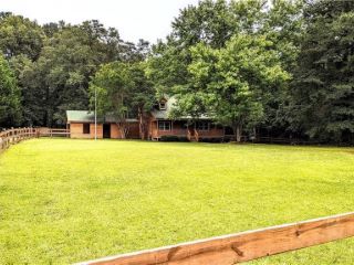 Foreclosed Home - 5600 STORY RD SW, 30127