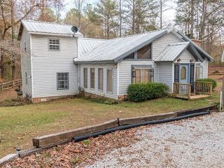 Foreclosed Home - 8384 HIGH POINT RD, 30134