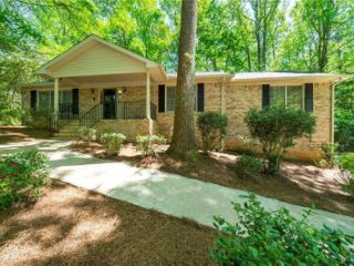 Foreclosed Home - 8980 COUNTRY CLUB DR, 30134