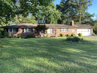 Foreclosed Home - 3735 ROGERS DR, 30134