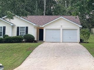 Foreclosed Home - 6917 FIELDS DR, 30135