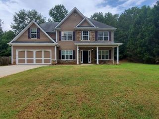 Foreclosed Home - 8270 MOSSYBROOK LN, 30135