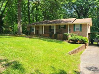 Foreclosed Home - 3819 CHATTAHOOCHEE DR, 30135