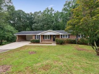 Foreclosed Home - 5018 LAKEMONT DR, 30135