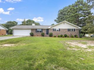 Foreclosed Home - 5686 CENTRAL CHURCH RD, 30135
