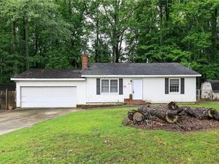 Foreclosed Home - 2519 PARK DR NW, 30144