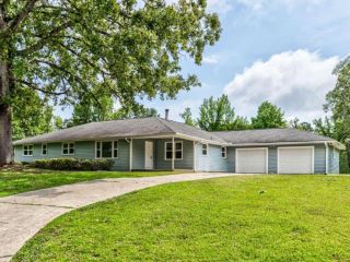 Foreclosed Home - 645 CLYDE COLE RD, 30157