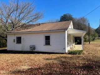 Foreclosed Home - 3269 KINGSTON HWY NE, 30161