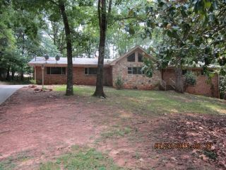 Foreclosed Home - 927 MARY ELLEN LN, 30168