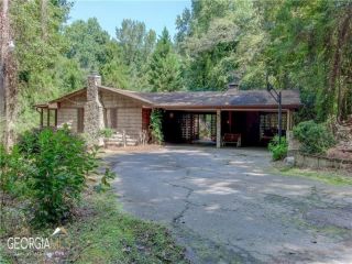 Foreclosed Home - 980 S GORDON RD, 30168
