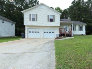 Foreclosed Home - 409 RIVER TRACE DR, 30180