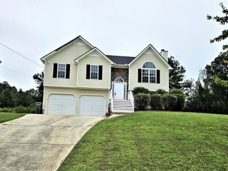 Foreclosed Home - 113 HALEY DR, 30180