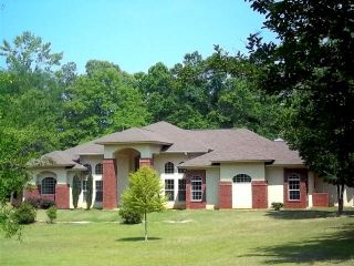 Foreclosed Home - List 100106285