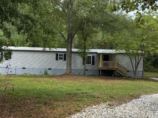 Foreclosed Home - 620 DOGWOOD RD, 30217
