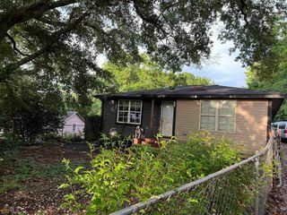 Foreclosed Home - 332 N 2ND ST, 30223