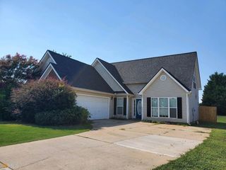 Foreclosed Home - 101 MARBLE CT, 30224