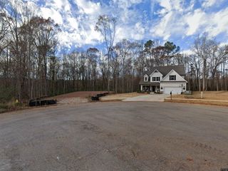 Foreclosed Home - 3047 SARAH LN, 30224