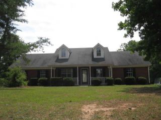 Foreclosed Home - 94 ELM ST, 30228