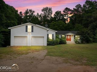 Foreclosed Home - 238 LAKE AMAH LEE RD, 30228