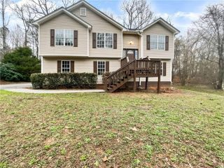Foreclosed Home - 153 ARROW POINT RD, 30233