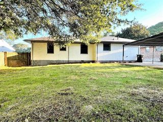 Foreclosed Home - 121 5TH AVE, 30236
