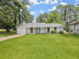 Foreclosed Home - 113 STERLING RIDGE DR, 30238