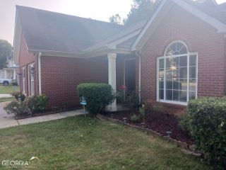 Foreclosed Home - 1062 SHASTA CT, 30238