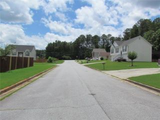 Foreclosed Home - 9567 ROLLINGHILLS DR, 30238