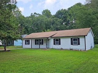 Foreclosed Home - 128 LIBBY LN, 30238