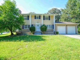 Foreclosed Home - 10519 FLICKER CT, 30238