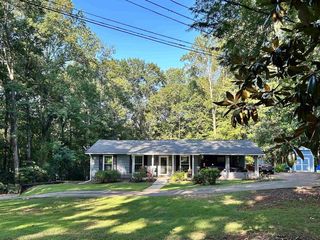 Foreclosed Home - 148 HICKORY LN, 30240