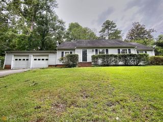 Foreclosed Home - 811 PINEY WOODS DR, 30240