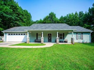 Foreclosed Home - 123 REDWOOD DR, 30240