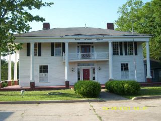 Foreclosed Home - 411 HINES ST, 30241