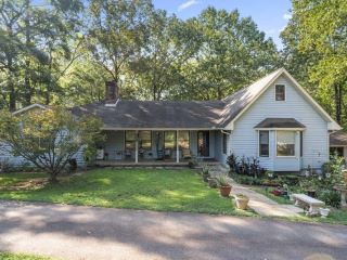 Foreclosed Home - 2371 LEGUIN MILL RD, 30248