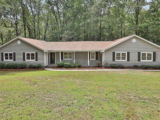 Foreclosed Home - 239 BEAR CREEK RD, 30259