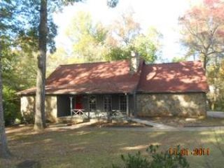 Foreclosed Home - 1332 TRAHLYTA TER, 30260