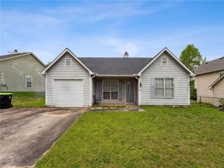 Foreclosed Home - 6504 PINE BARK CT, 30260