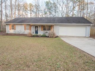 Foreclosed Home - 25 DOGWOOD LN, 30263