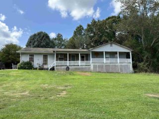 Foreclosed Home - 64 SHADY LN, 30263