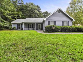 Foreclosed Home - 110 DAISY PL, 30265
