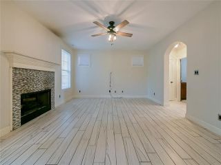 Foreclosed Home - 130 ST ALBANS WAY, 30269