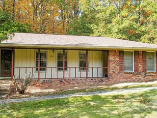 Foreclosed Home - 5843 FOXFIELD TRL, 30273