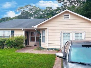 Foreclosed Home - 6173 PEMBROKE DR, 30273