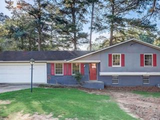 Foreclosed Home - 7010 FIELDER RD, 30273