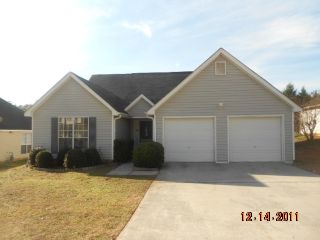 Foreclosed Home - 8205 VALLEY BLF, 30274
