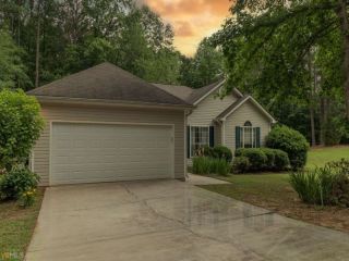 Foreclosed Home - 153 SUWANEE CT, 30276