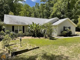 Foreclosed Home - 455 PEEKS CROSSING DR, 30276