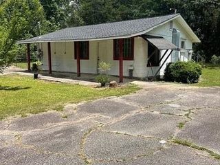 Foreclosed Home - 4083 HIGHWAY 54, 30276