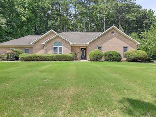 Foreclosed Home - 265 LONDON LN, 30277